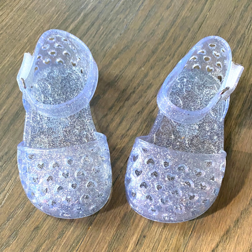 Baby girl old navy jellies sz 12-18 months